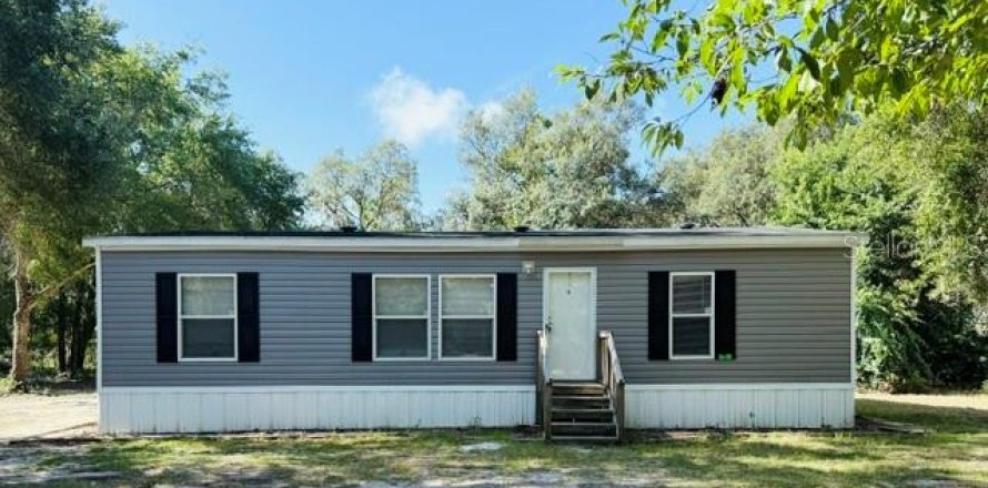 Apartment in Melrose, Florida 3 bedrooms, 111.48 sq.m. № 2258651