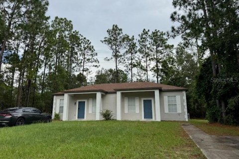 Commercial property in Citrus Springs, Florida 2 bedrooms, 120.77 sq.m. № 2234861