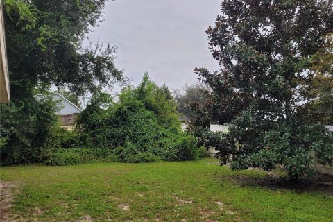 House in Deltona, Florida 3 bedrooms, 126.81 sq.m. № 2306679 - photo 16
