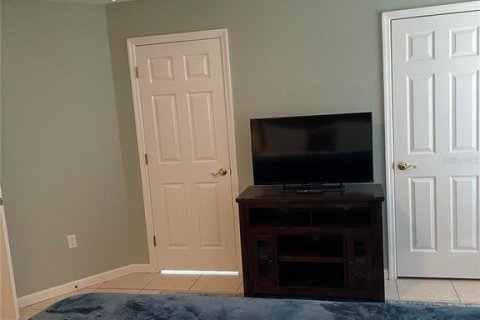 House in Winter Haven, Florida 2 bedrooms, 153.01 sq.m. № 2329030 - photo 5
