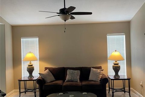 House in Winter Haven, Florida 2 bedrooms, 153.01 sq.m. № 2329030 - photo 14