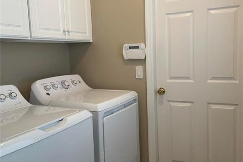 House in Winter Haven, Florida 2 bedrooms, 153.01 sq.m. № 2329030 - photo 26