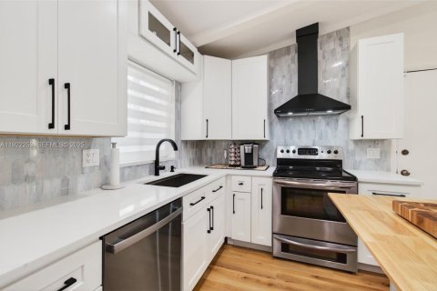 Villa ou maison à vendre à Boca Raton, Floride: 3 chambres, 141.86 m2 № 1976618 - photo 21