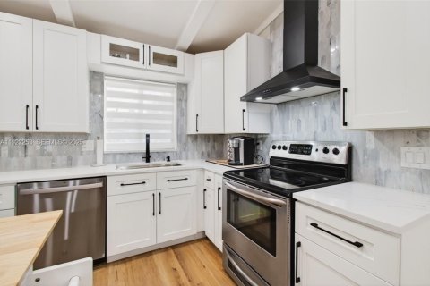 Villa ou maison à vendre à Boca Raton, Floride: 3 chambres, 141.86 m2 № 1976618 - photo 24