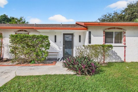 Villa ou maison à vendre à Boca Raton, Floride: 3 chambres, 141.86 m2 № 1976618 - photo 2