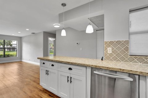 Copropriété à vendre à Coconut Creek, Floride: 3 chambres, 104.05 m2 № 2261421 - photo 6