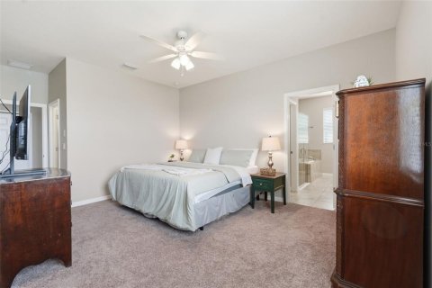 House in Riverview, Florida 4 bedrooms, 190.08 sq.m. № 2102257 - photo 15