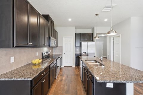 House in Riverview, Florida 4 bedrooms, 190.08 sq.m. № 2102257 - photo 5