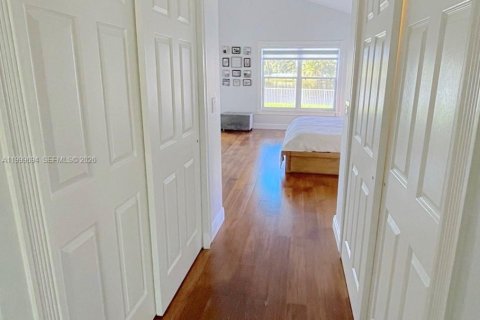 Villa ou maison à louer à Miramar, Floride: 4 chambres, 259.66 m2 № 2064806 - photo 17