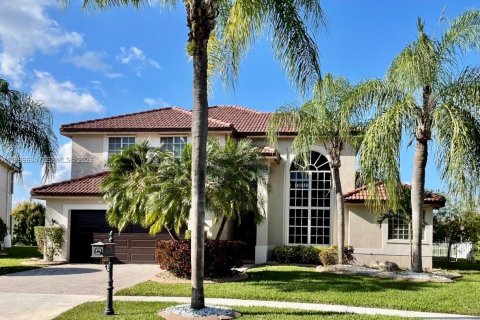 Villa ou maison à Miramar, Floride 4 chambres, 259.66 m2 № 2064806
