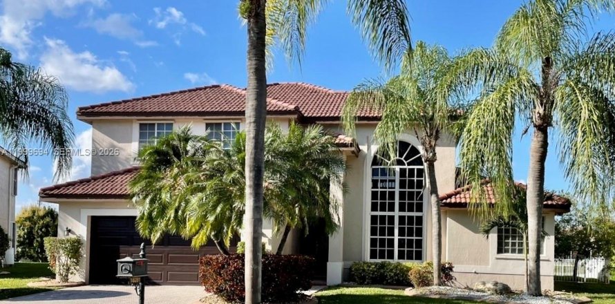 Villa ou maison à Miramar, Floride 4 chambres, 259.66 m2 № 2064806