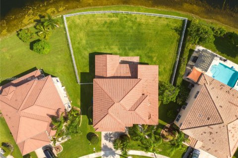 Villa ou maison à louer à Miramar, Floride: 4 chambres, 259.66 m2 № 2064806 - photo 30