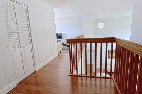 Villa ou maison à louer à Miramar, Floride: 4 chambres, 259.66 m2 № 2064806 - photo 20