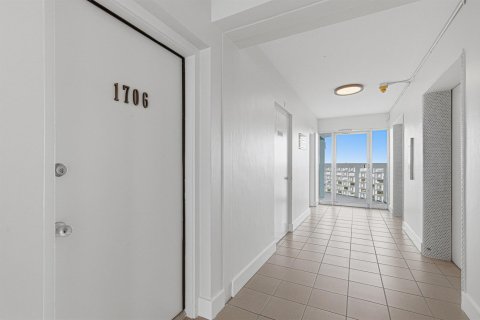 Copropriété à vendre à Fort Lauderdale, Floride: 1 chambre, 69.68 m2 № 2192901 - photo 6