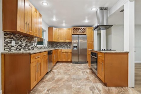 House in Winter Springs, Florida 3 bedrooms, 117.24 sq.m. № 1547828 - photo 4