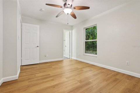House in Winter Springs, Florida 3 bedrooms, 117.24 sq.m. № 1547828 - photo 17