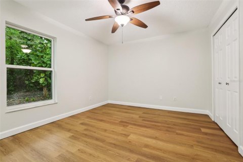 House in Winter Springs, Florida 3 bedrooms, 117.24 sq.m. № 1547828 - photo 15