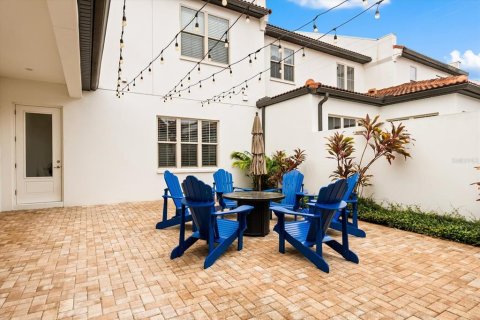 Townhouse in LAKESHORE in Winter Garden, Florida 3 bedrooms, 190.64 sq.m. № 1914501 - photo 4