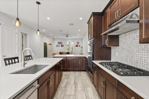 Townhouse in LAKESHORE in Winter Garden, Florida 3 bedrooms, 190.64 sq.m. № 1914501 - photo 13