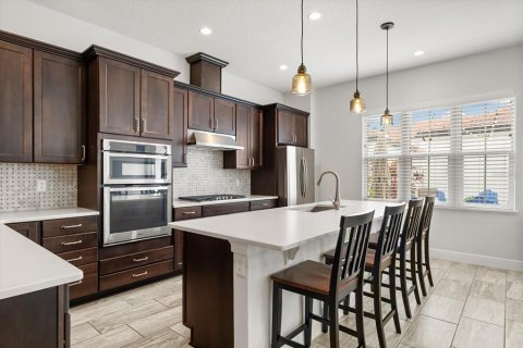 Townhouse in LAKESHORE in Winter Garden, Florida 3 bedrooms, 190.64 sq.m. № 1914501 - photo 7