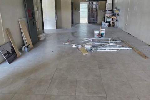 Propiedad comercial en alquiler en Sarasota, Florida, 286.23 m2 № 1301275 - foto 4