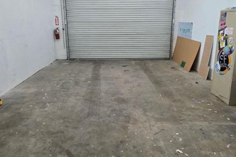 Propiedad comercial en alquiler en Sarasota, Florida, 286.23 m2 № 1301275 - foto 5