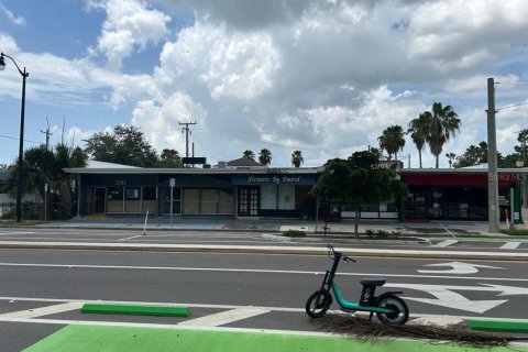 Propiedad comercial en alquiler en Sarasota, Florida, 286.23 m2 № 1301275 - foto 2