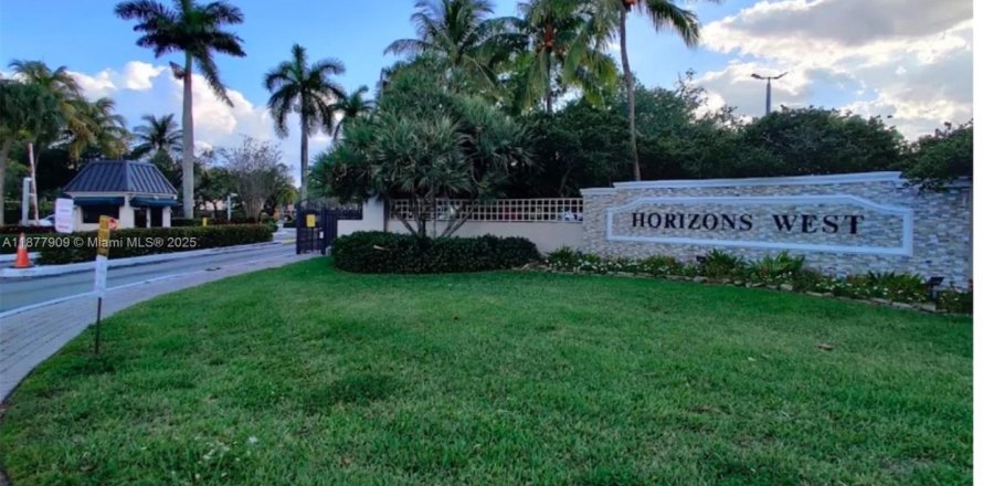 Apartamento en Miami, Florida 2 dormitorios, 89.65 m2 № 1922847