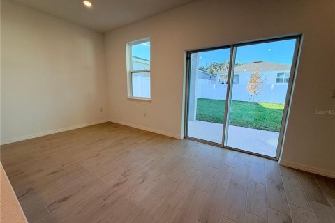 Villa ou maison à louer à Tavares, Floride: 4 chambres, 174.28 m2 № 2416333 - photo 11