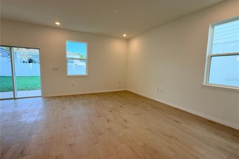 Villa ou maison à louer à Tavares, Floride: 4 chambres, 174.28 m2 № 2416333 - photo 5