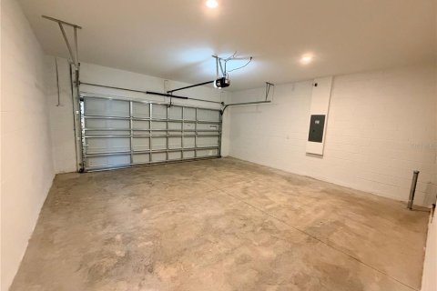 Villa ou maison à louer à Tavares, Floride: 4 chambres, 174.28 m2 № 2416333 - photo 21