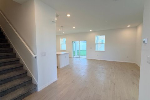 Villa ou maison à louer à Tavares, Floride: 4 chambres, 174.28 m2 № 2416333 - photo 4