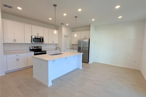 Villa ou maison à louer à Tavares, Floride: 4 chambres, 174.28 m2 № 2416333 - photo 8