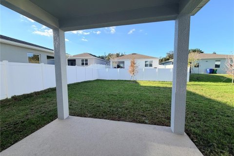 Villa ou maison à louer à Tavares, Floride: 4 chambres, 174.28 m2 № 2416333 - photo 13