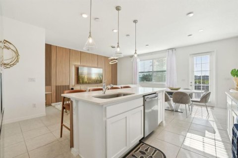 Touwnhouse à vendre à Davenport, Floride: 3 chambres, 153.57 m2 № 2158057 - photo 7