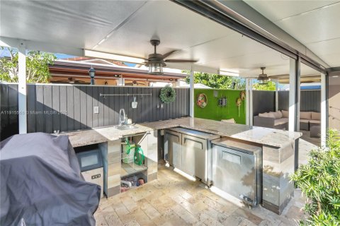 Touwnhouse à louer à Miami, Floride: 3 chambres, 168.62 m2 № 1971435 - photo 4