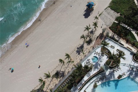 Copropriété à vendre à Sunny Isles Beach, Floride: 2 chambres, 149.39 m2 № 2326359 - photo 9