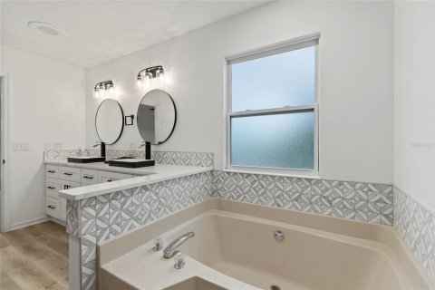 Casa en venta en Weirsdale, Florida, 4 dormitorios, 264.31 m2 № 1829718 - foto 21