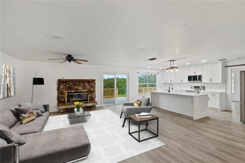 Casa en venta en Weirsdale, Florida, 4 dormitorios, 264.31 m2 № 1829718 - foto 8