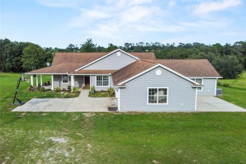 Casa en venta en Weirsdale, Florida, 4 dormitorios, 264.31 m2 № 1829718 - foto 2
