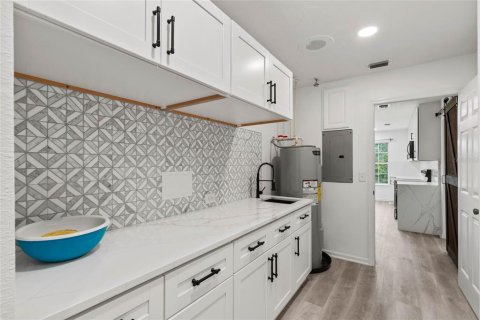 Casa en venta en Weirsdale, Florida, 4 dormitorios, 264.31 m2 № 1829718 - foto 18