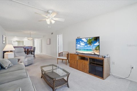 Condominio en venta en Venice, Florida, 2 dormitorios, 115.85 m2 № 2142357 - foto 21