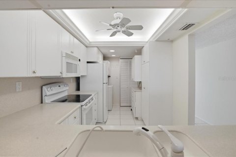 Condominio en venta en Venice, Florida, 2 dormitorios, 115.85 m2 № 2142357 - foto 6