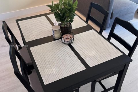 Купить кондоминиум в Форт-Лодердейл, Флорида 15 комнат, 78.97м2, № 2016012 - фото 14