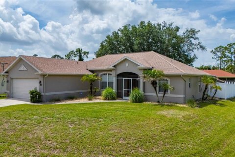House in North Port, Florida 3 bedrooms, 161.56 sq.m. № 2209346