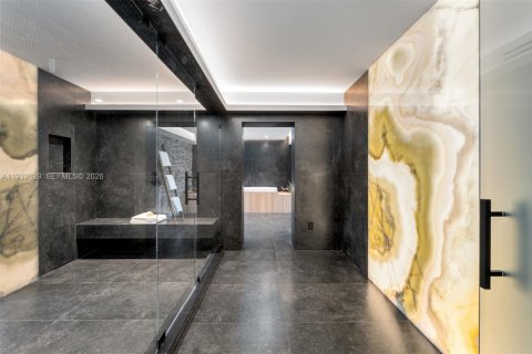 Villa ou maison à vendre à Coral Gables, Floride: 6 chambres, 600.15 m2 № 1996157 - photo 17