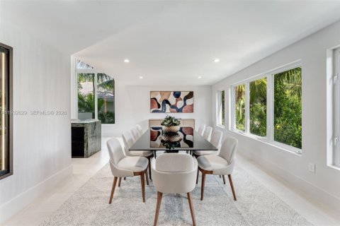 Villa ou maison à vendre à Coral Gables, Floride: 6 chambres, 600.15 m2 № 1996157 - photo 5