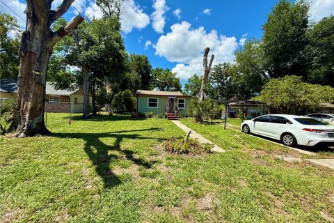 House in Orlando, Florida 3 bedrooms, 128.21 sq.m. № 2147976 - photo 16