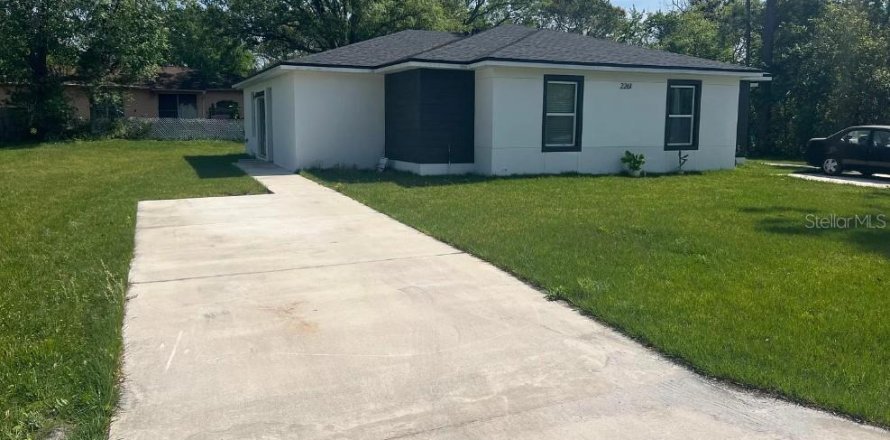 Appartement à Deltona, Floride 3 chambres, 115.2 m2 № 2383994