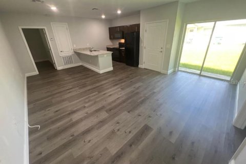 Appartement à louer à Deltona, Floride: 3 chambres, 115.2 m2 № 2383994 - photo 3